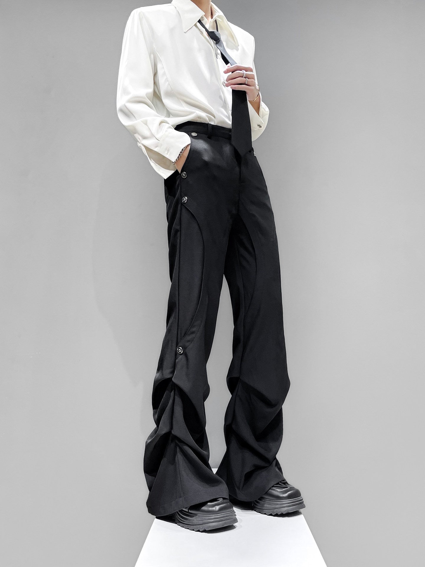 Button Detail Flare Trousers WN23890