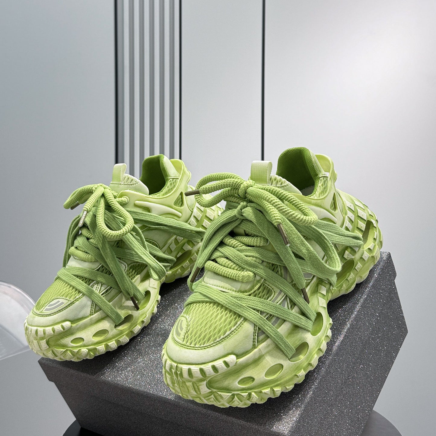 Chunky Platform Height Increase Breathable Sneakers WN24796