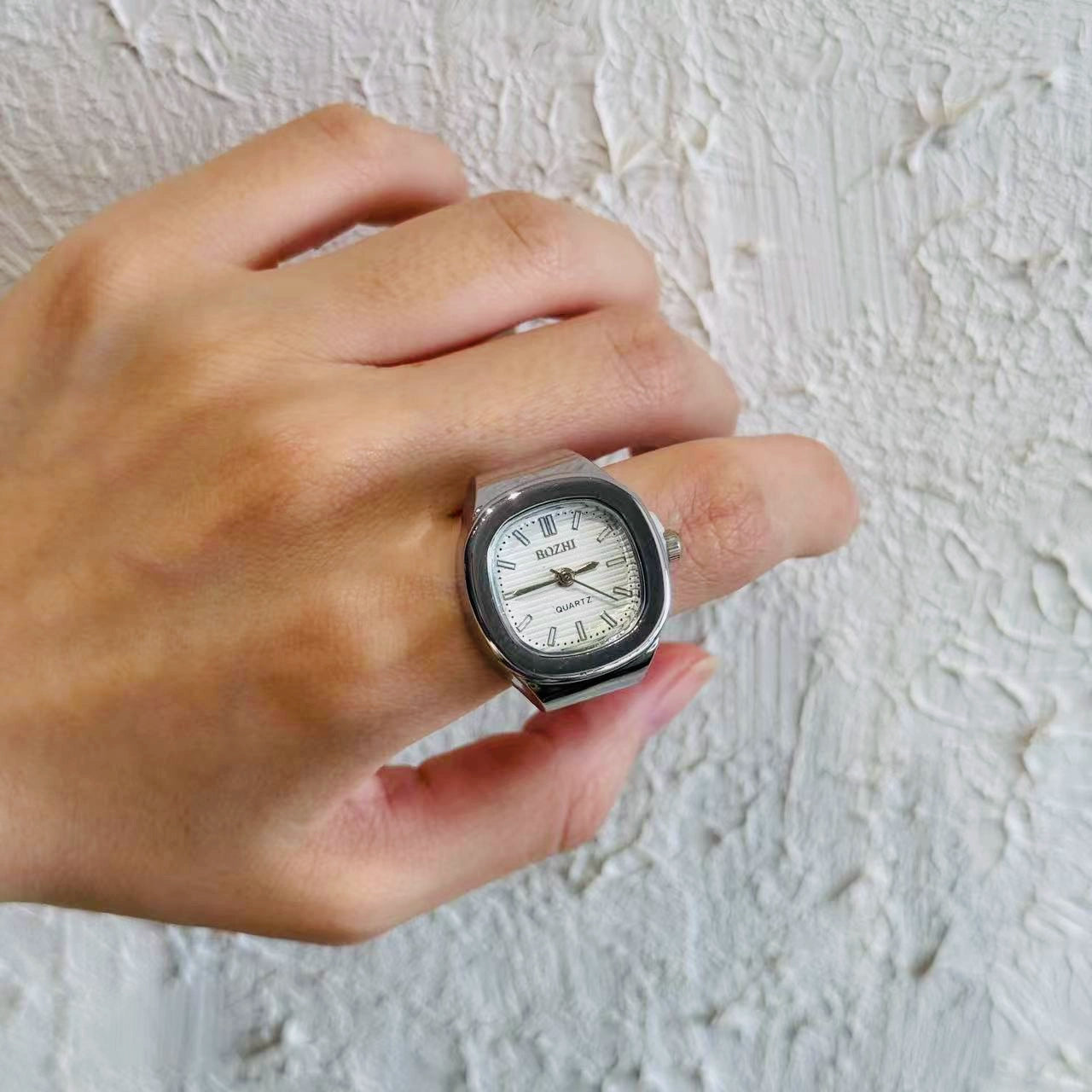 Mini Finger Watch Ring WN21149-K2