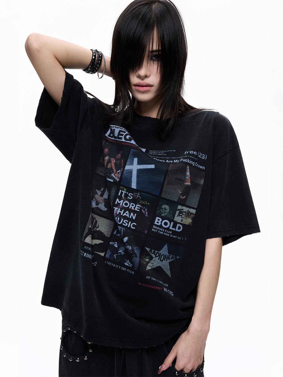Oversize Collage Graphic Print Short Sleeve T-Shirt WN27370