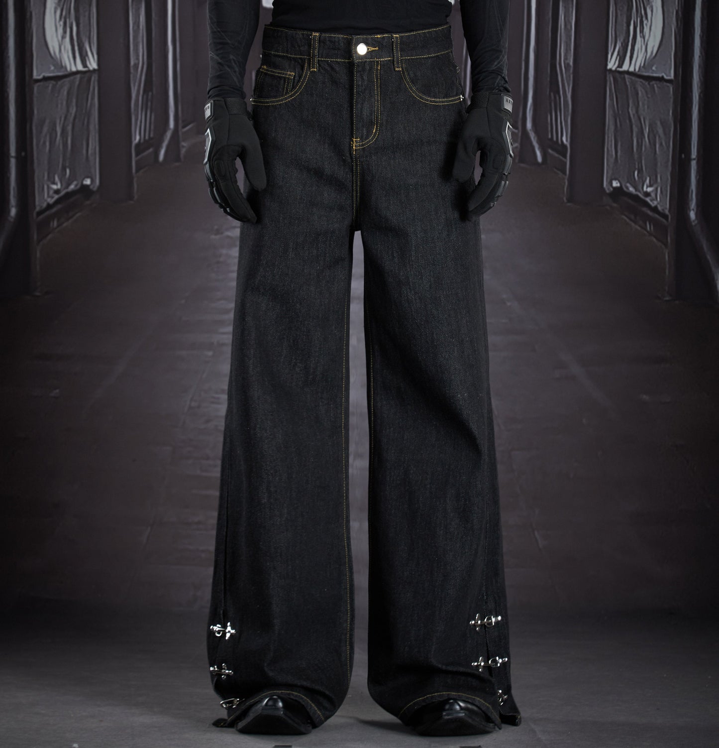 Metal Buckle Topstitch Straight Denim Jeans WN22905