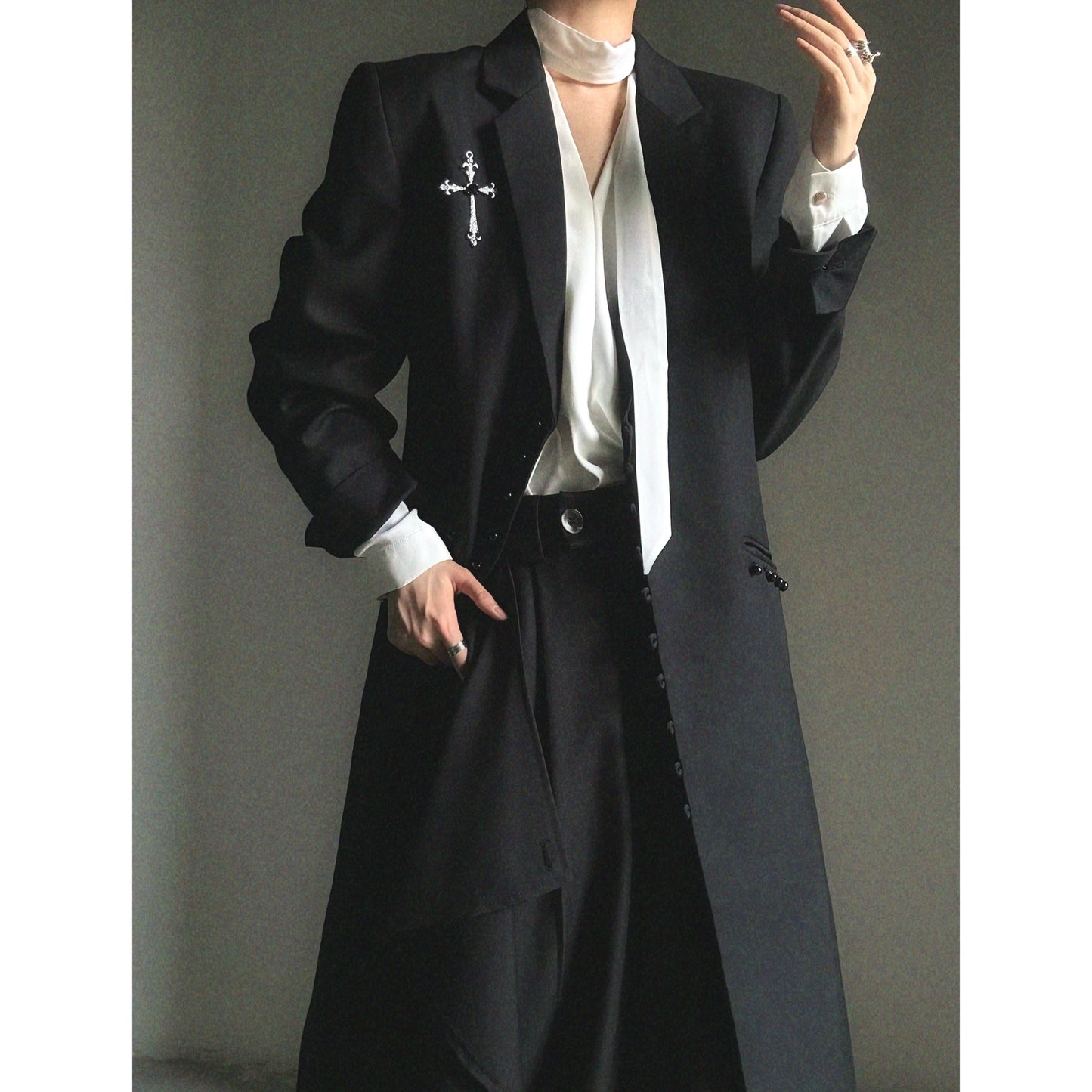 Structured Shoulder Long Coat WN23129