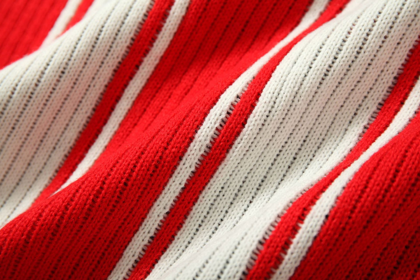 Number Stripe V-Neck Short Sleeve Knit T-shirt WN25630