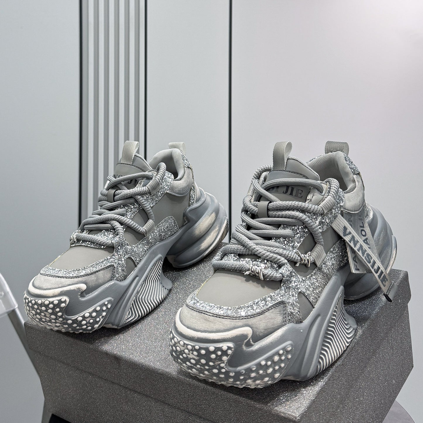 Glitter Strap Metallic Air Sole Sneakers WN24708