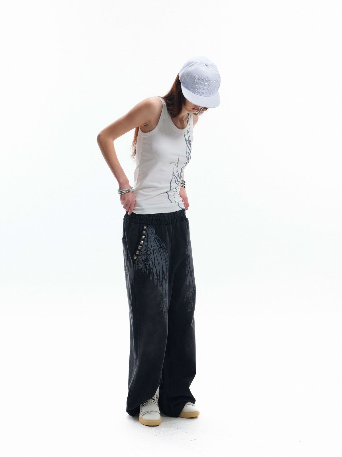 Wide Leg Wing Print Studs Detail Sweatpants WN27212