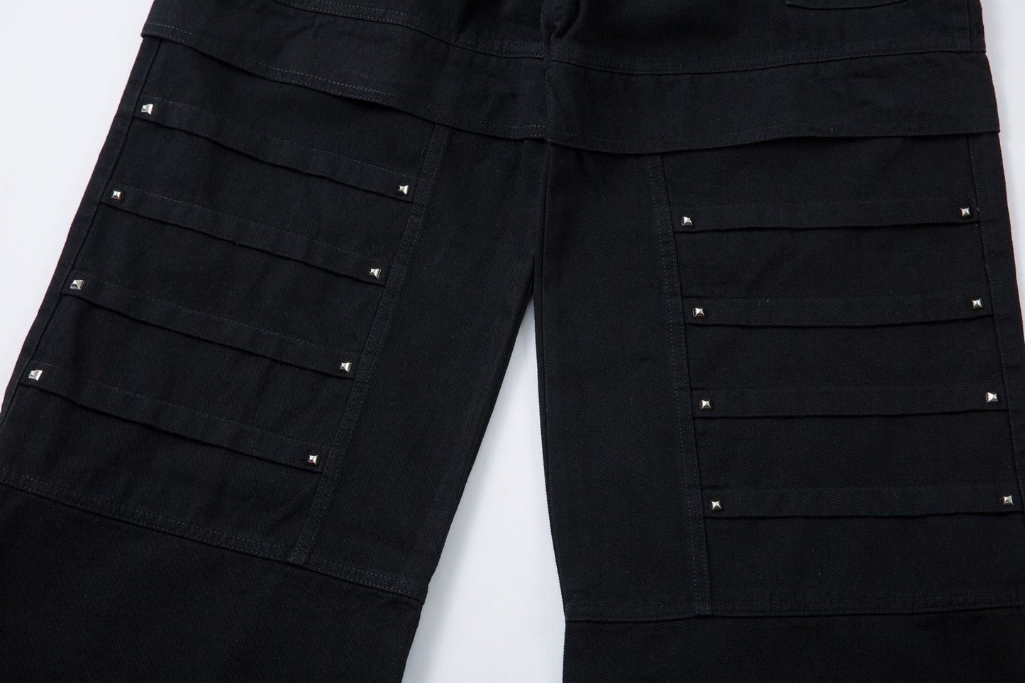 Studs Accent Design Wide Leg Denim Jeans WN18571