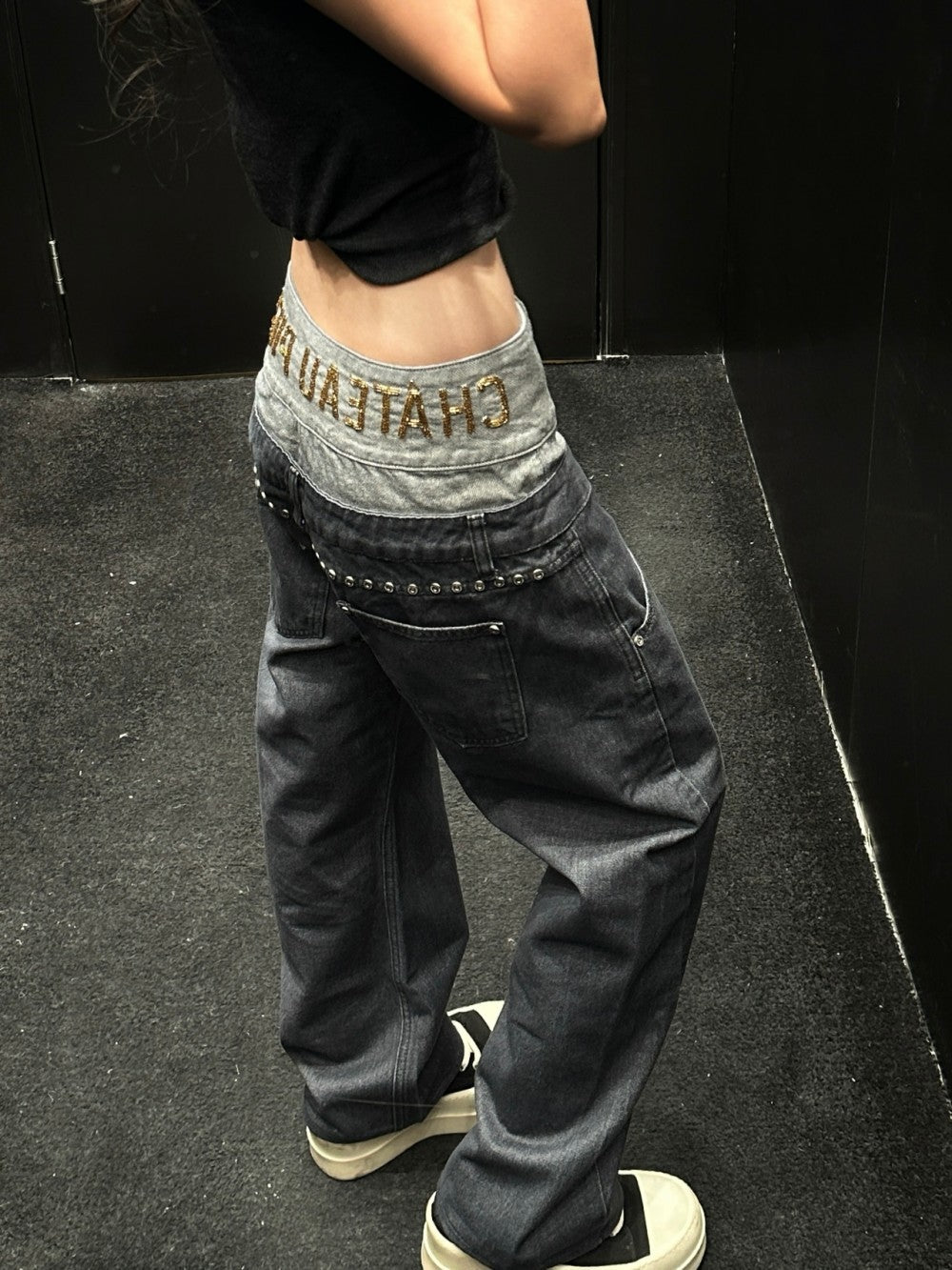 Double Waist Studs Detail Wide Leg Denim Jeans WN28026