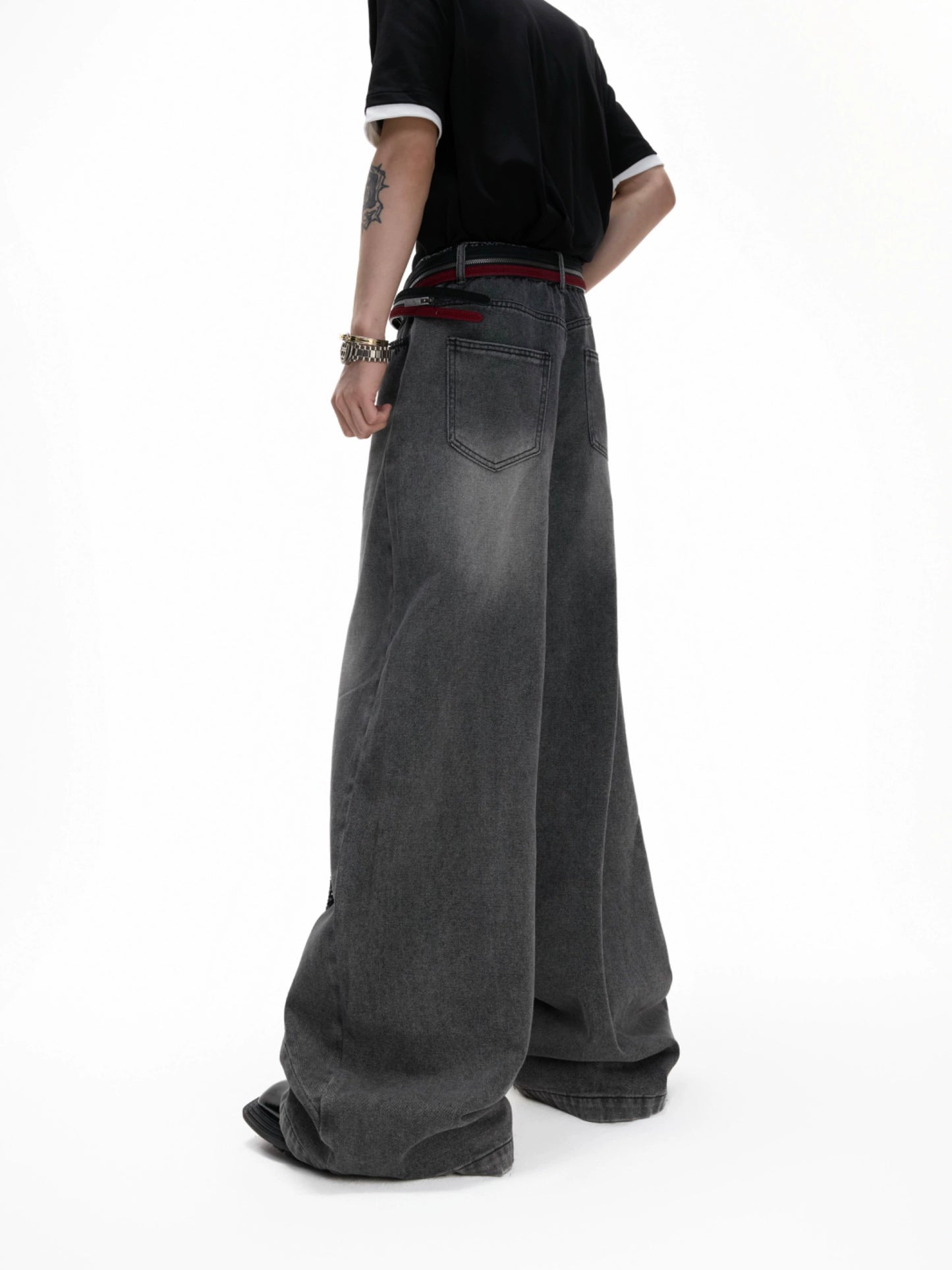 Washed Sequin Damage Straight Denim Jeans WN20670