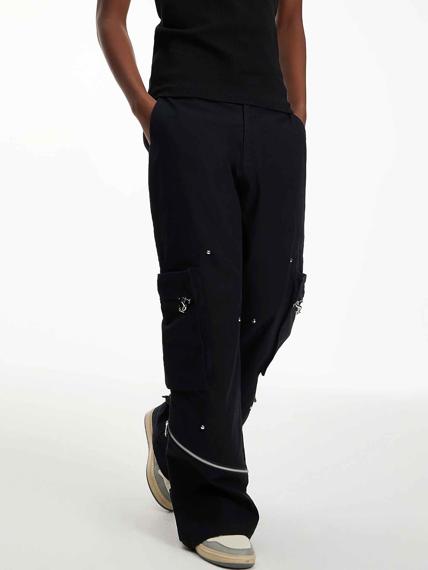 Zipper-Split Rivet Cargo Pants WN11933