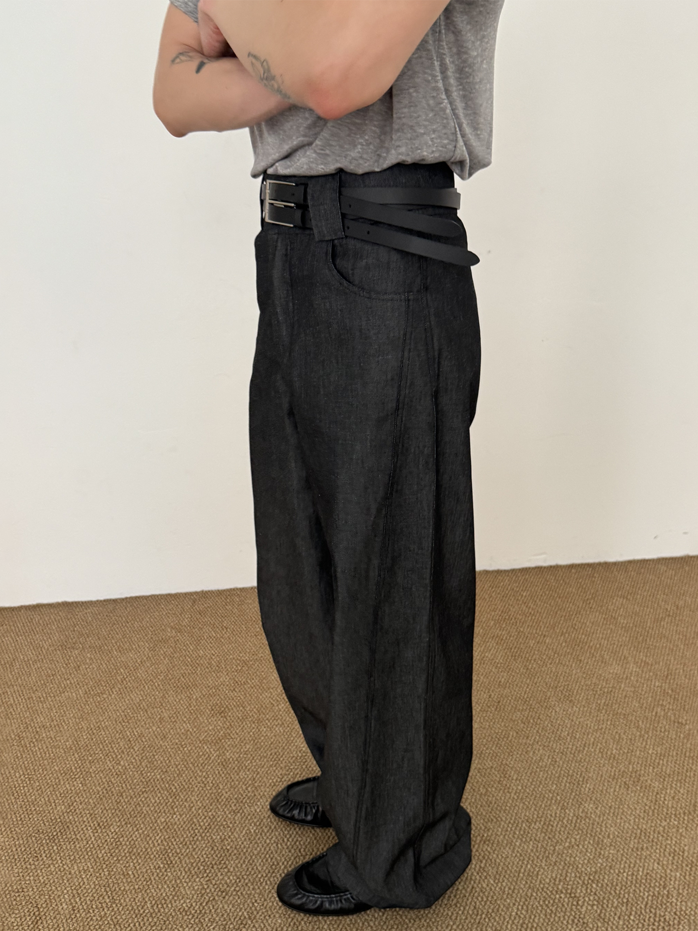 Lightweight Tapered Denim Jeans WN21610