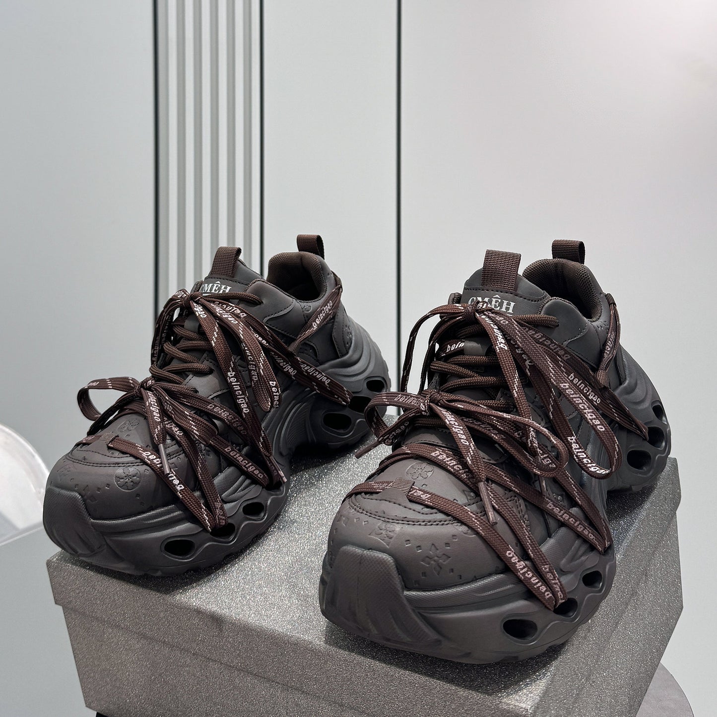 Metallic Rope Lace Chunky Sole Sneakers WN24639