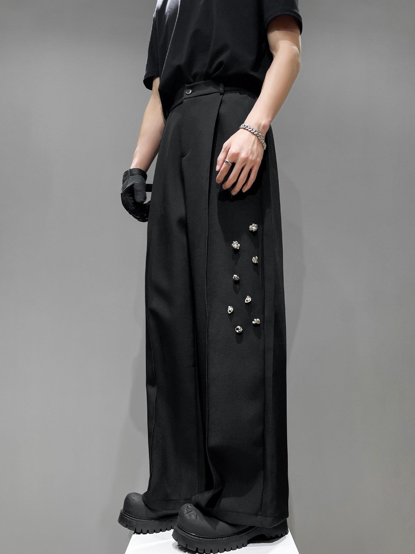 Metal Button Draped Wide Leg Trousers WN23868