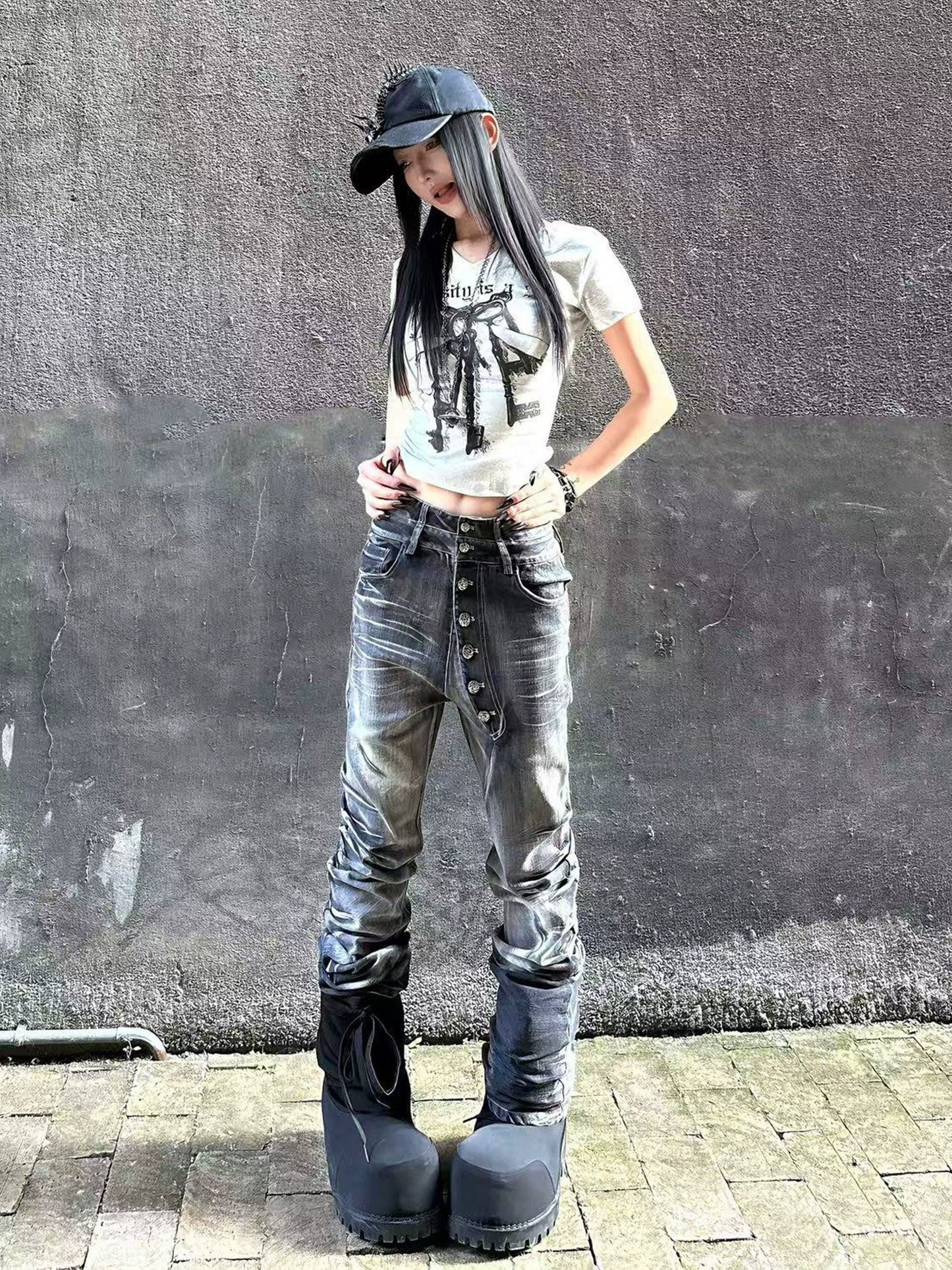 Washed Whisker Straight Denim Jeans WN20891