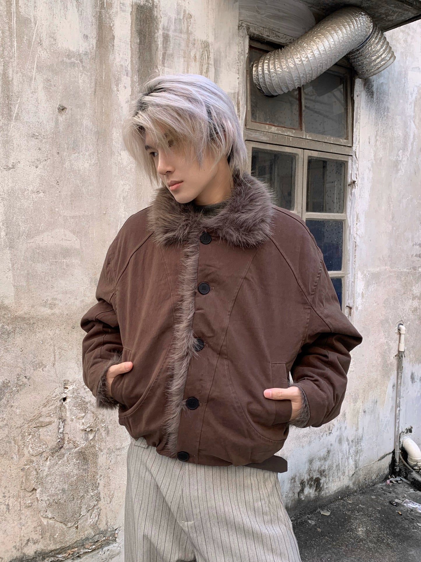 Deconstructed Washed Fake Fur-Collar Front Button Jacket WN22202