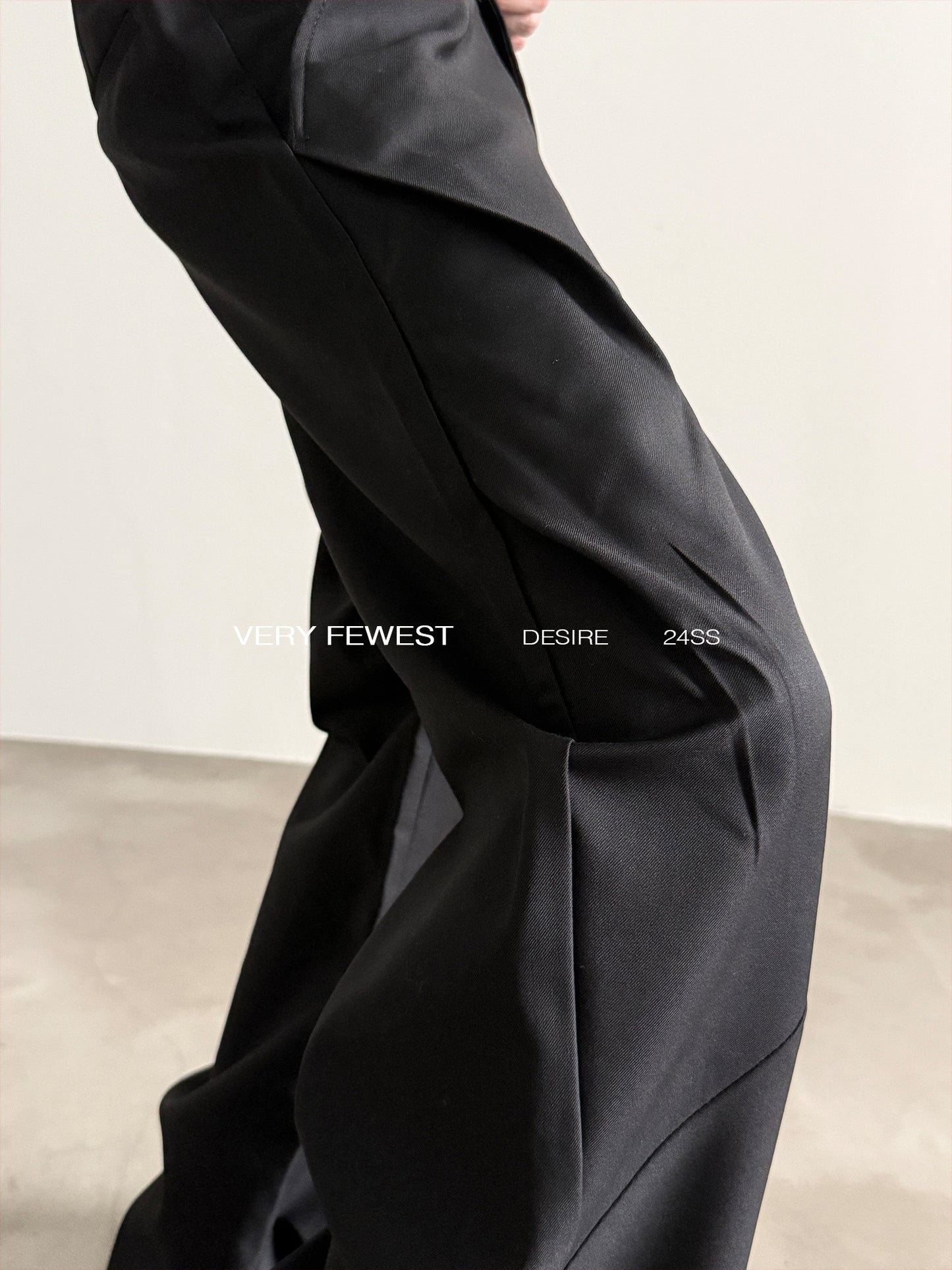 Pleats Wide-Leg Trousers WN15276