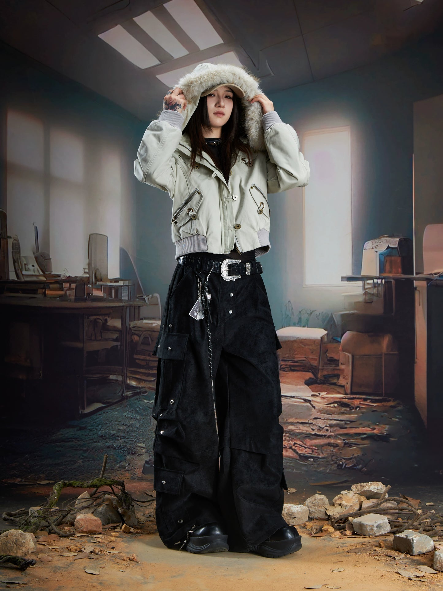 Matte Multi-Pocket Stud Pleats Cargo Pants WN21346