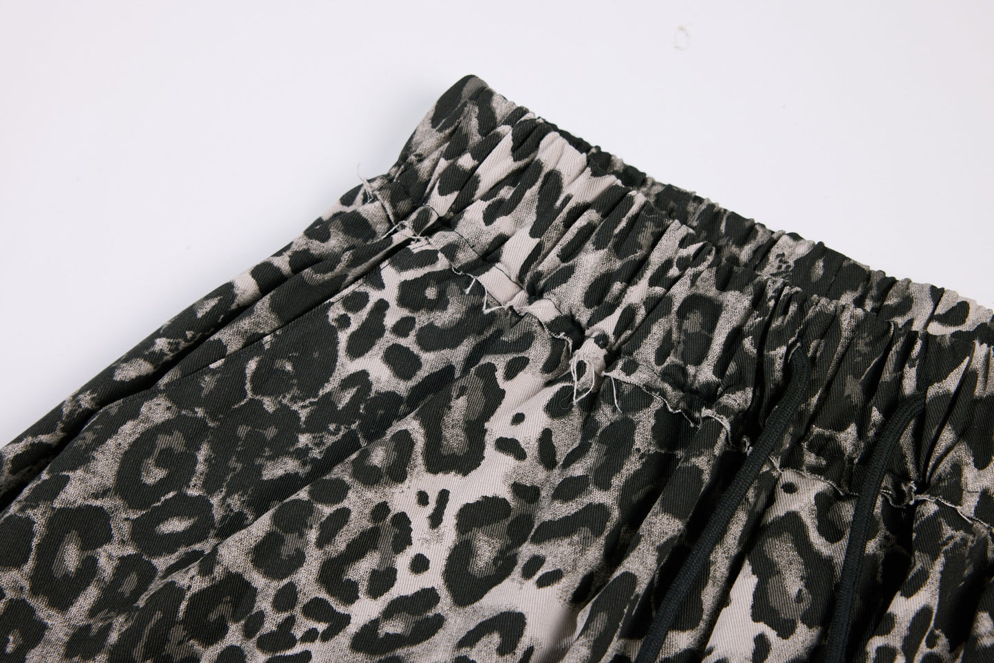 Leopard Print Wide Leg Cargo Pants WN26043