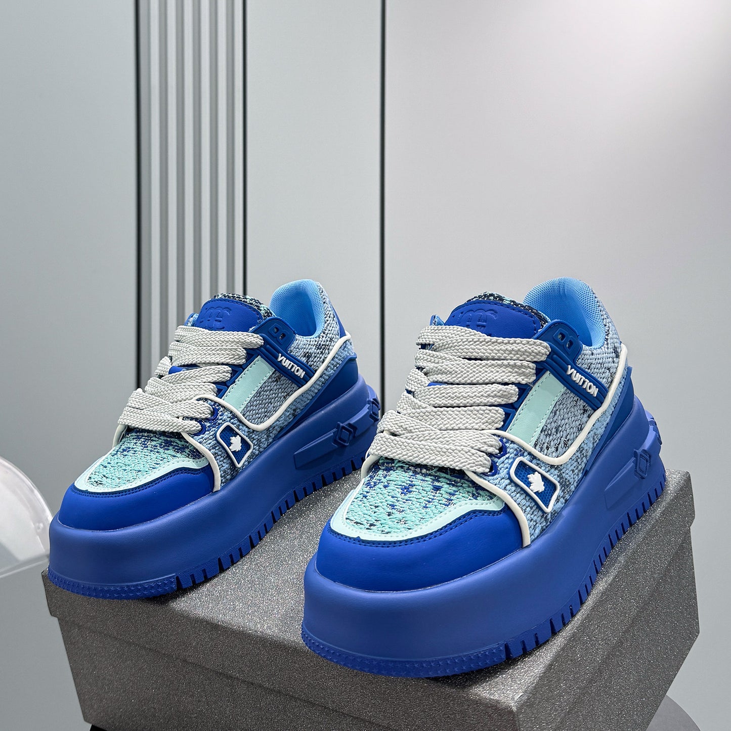 Chunky Platform Strap Lace-Up Sneakers WN24844
