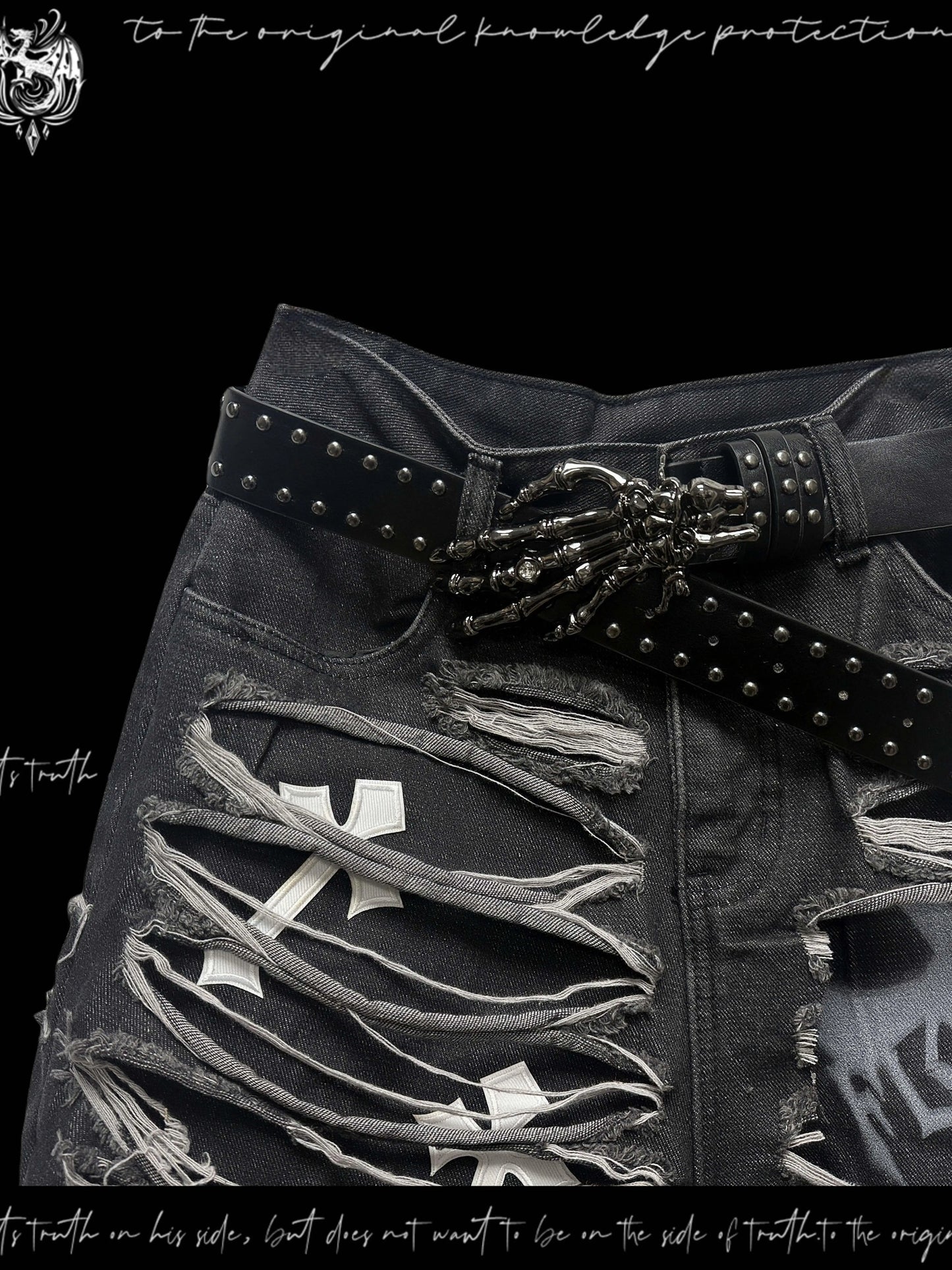 Washed Damage Design Five Pocket Half Denim Jeans & Belt & Waist Chain WN20092