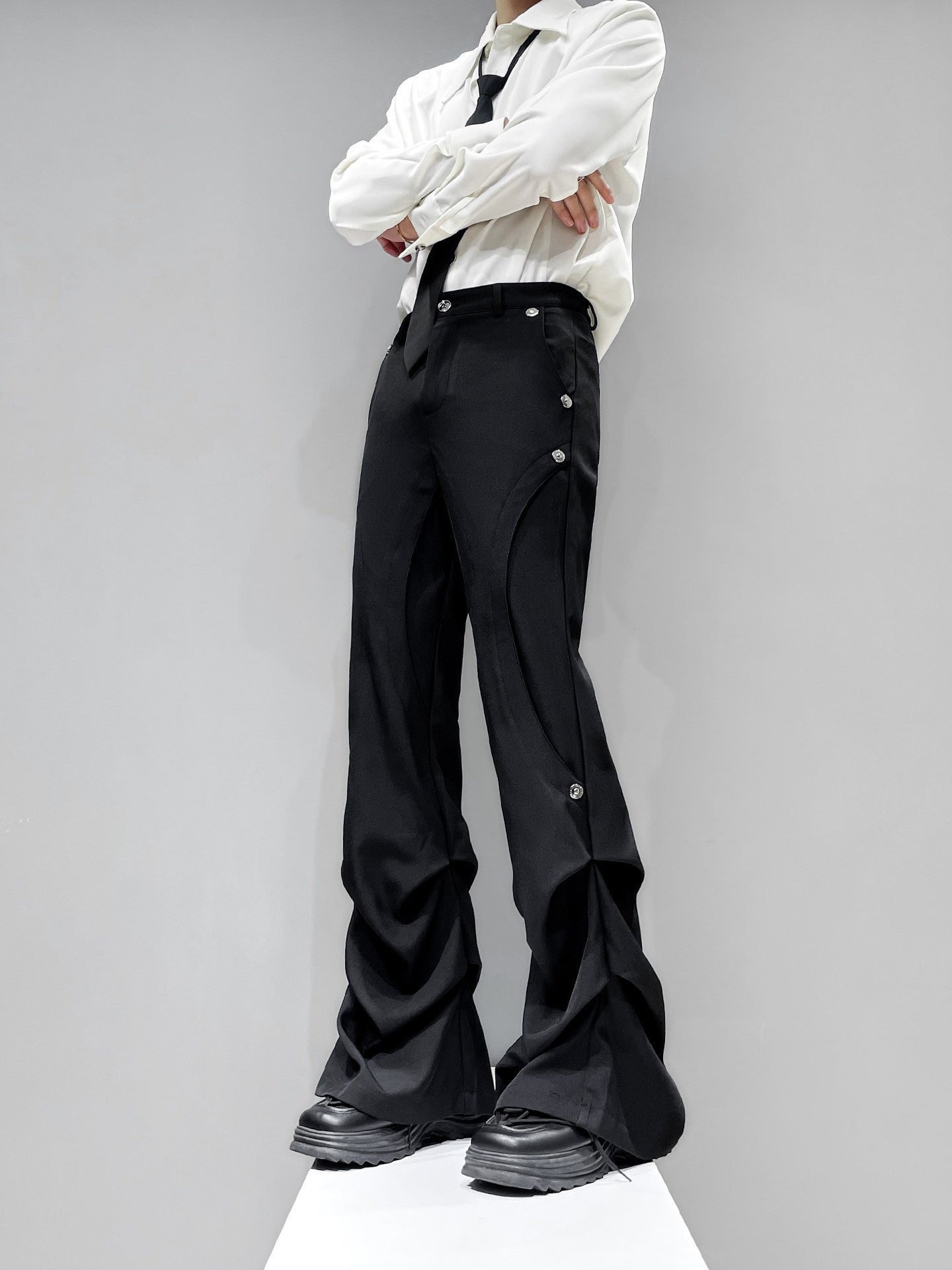 Button Detail Flare Trousers WN23890