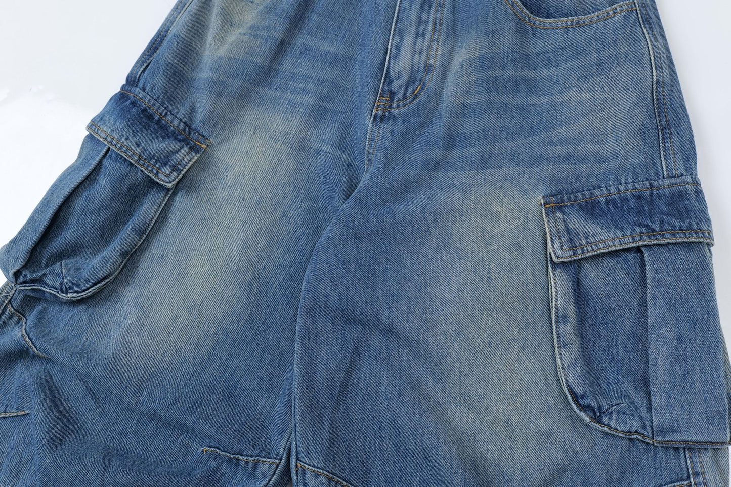 Washed Multi Pocket Cargo Denim Half Jeans WN26123