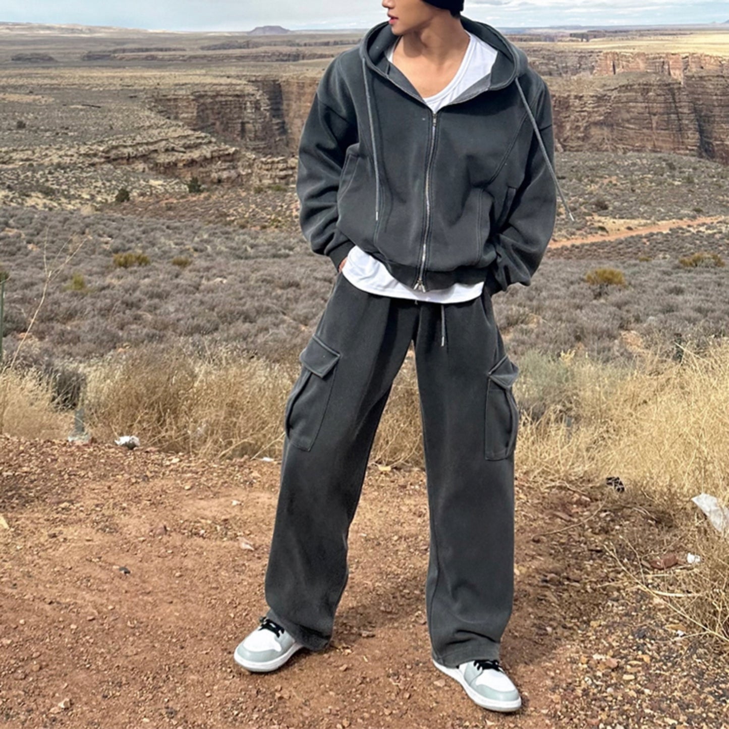 Double Zipper Hoodie & Wide Leg Cargo Sweatpants Setup WN20243