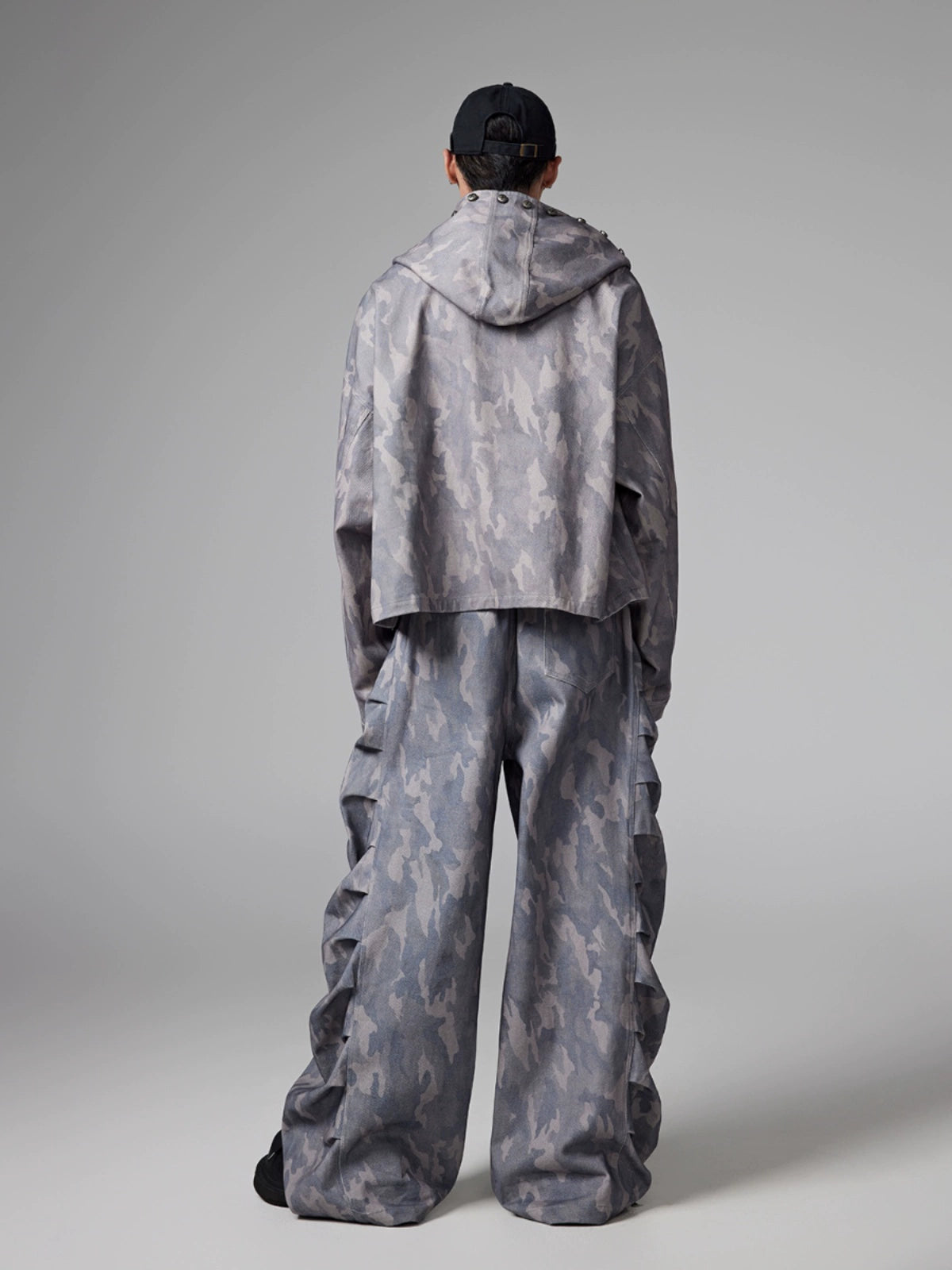 Camouflage Oversize Short Hooded Jacket & Cargo Pants Setup WN13314