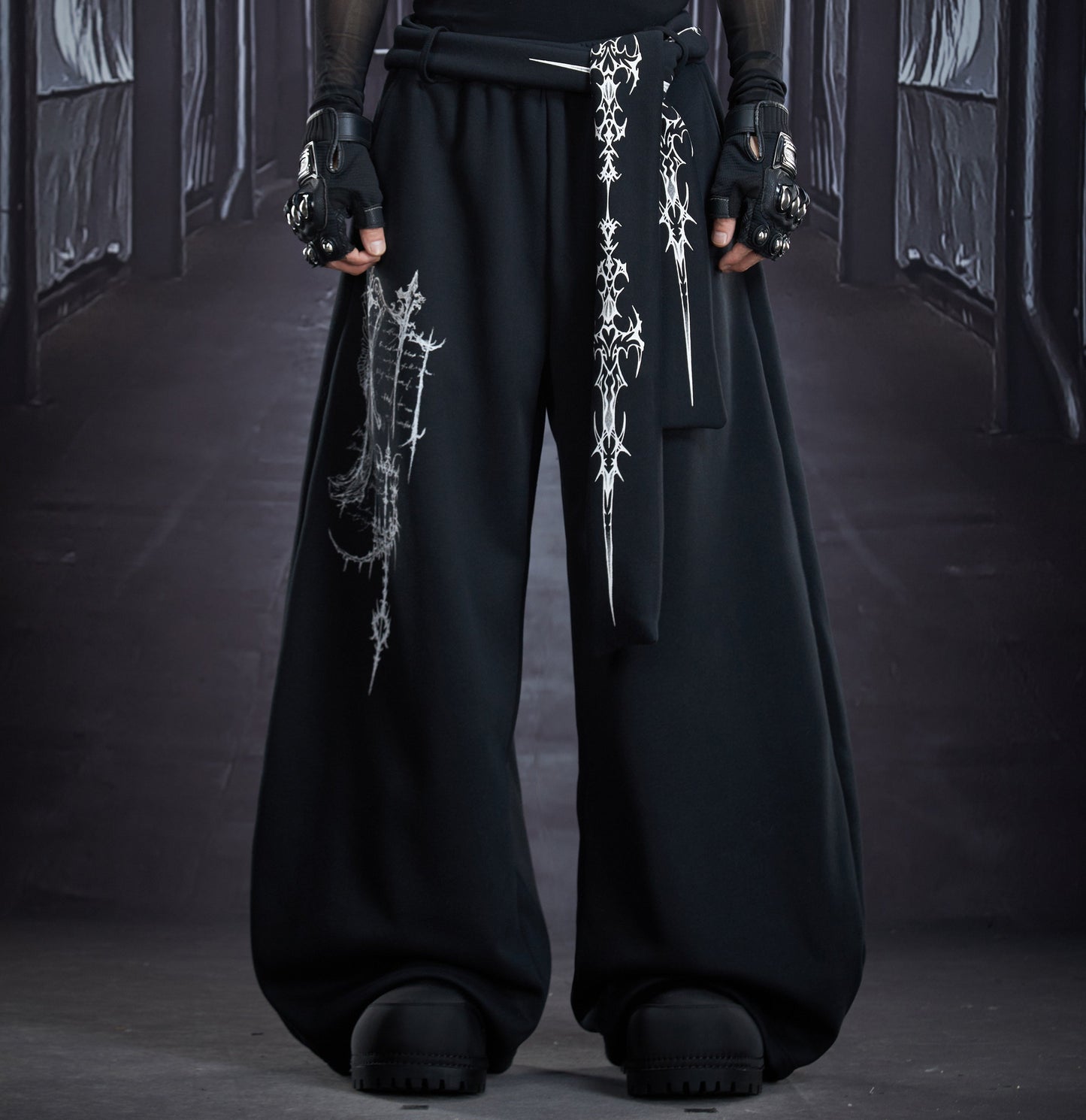 Totem Print Detachable Ribbon Wide Leg Barrel Sweatpants WN22918