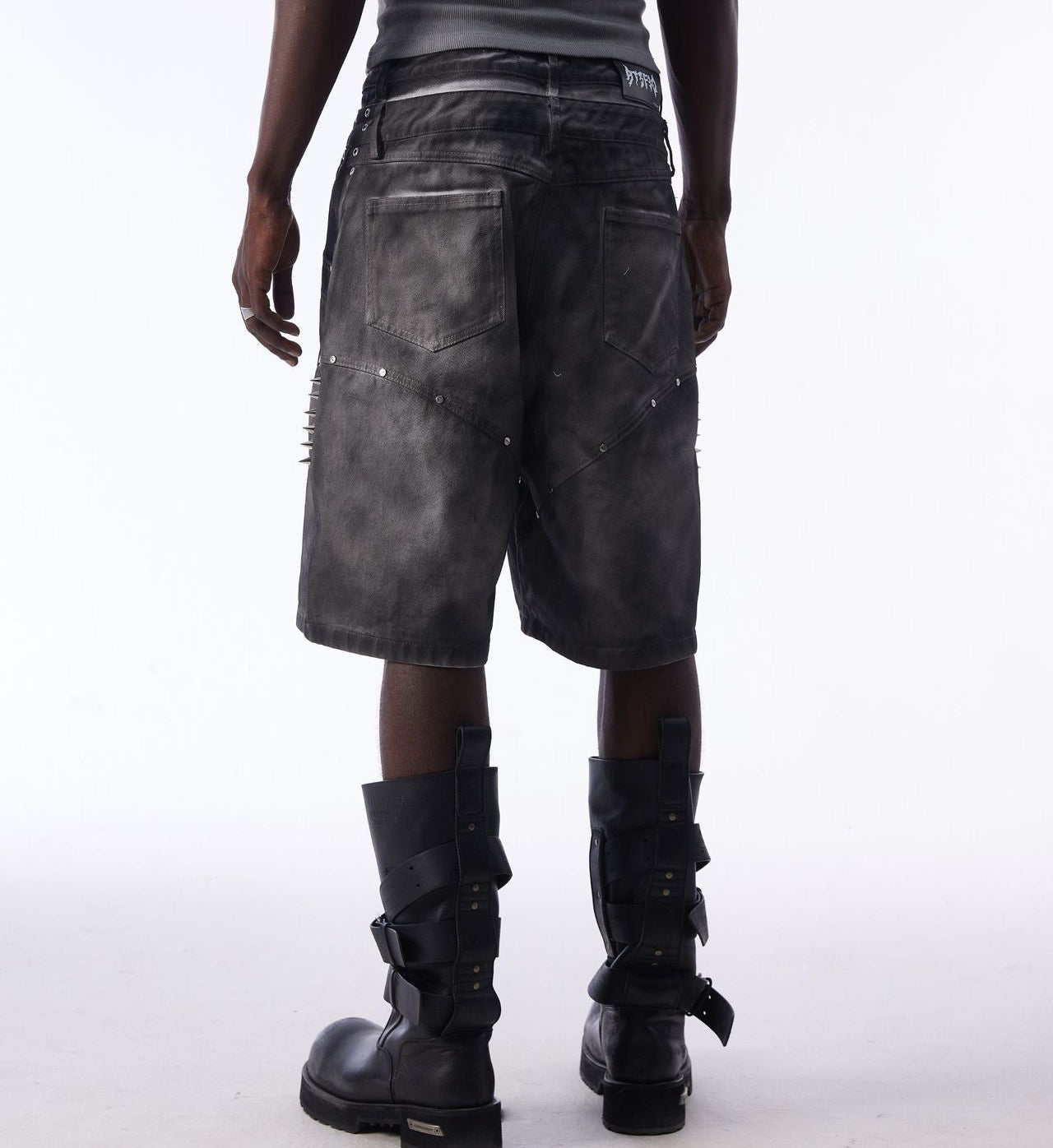 Washed Graffiti Dirty-Dye Denim Half Pants WN25741