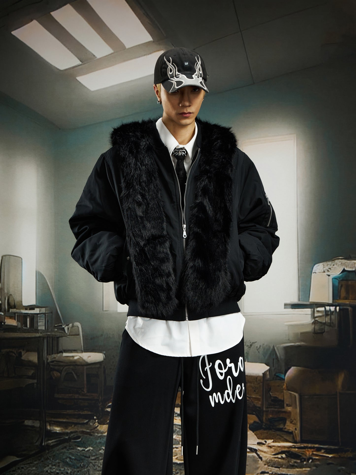 Detachable Fake Fur Hooded Short Padded Jacket WN22755