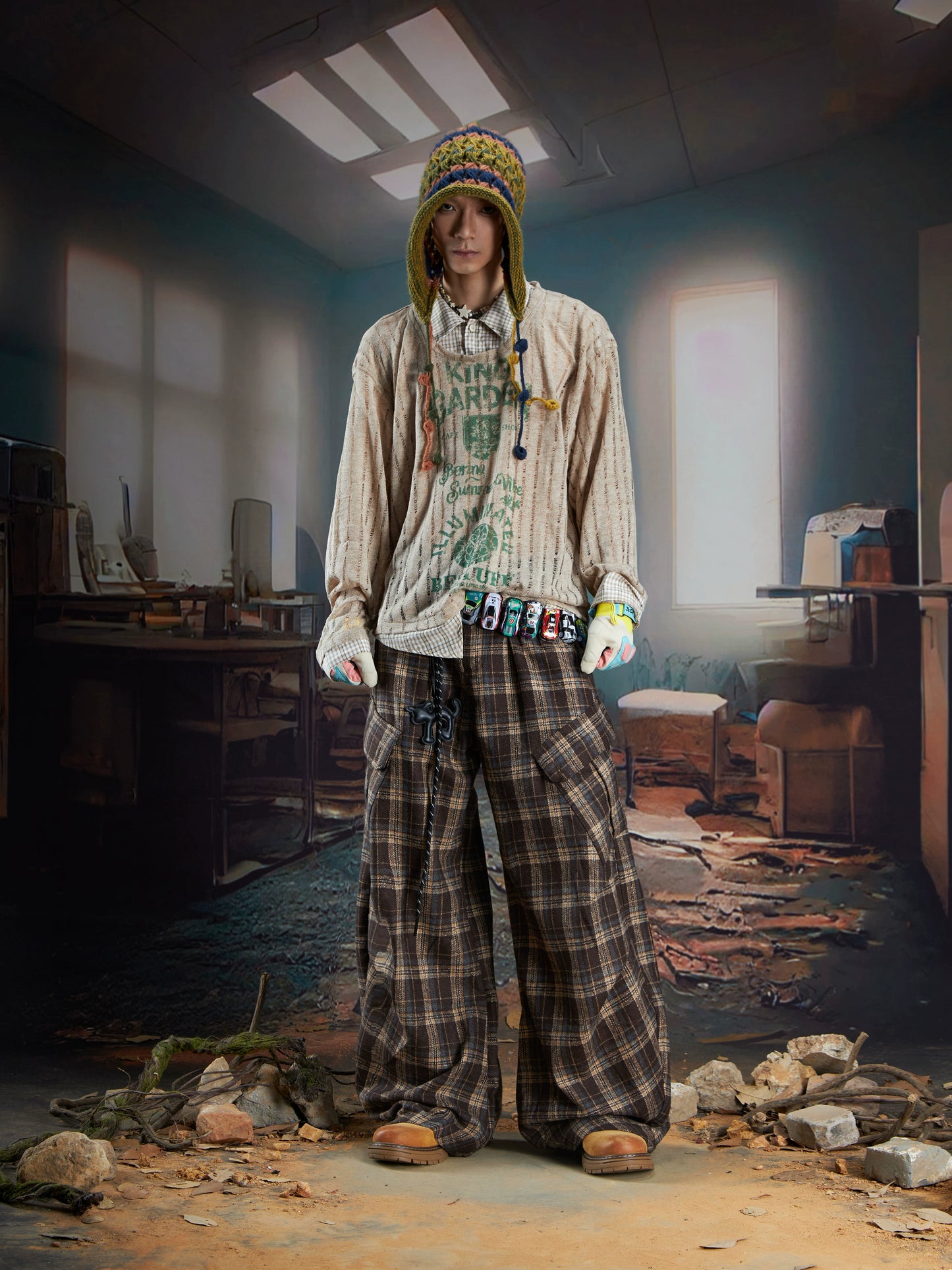 Fake Layered V-Neck Patchwork Long Sleeve T-Shirt WN21359