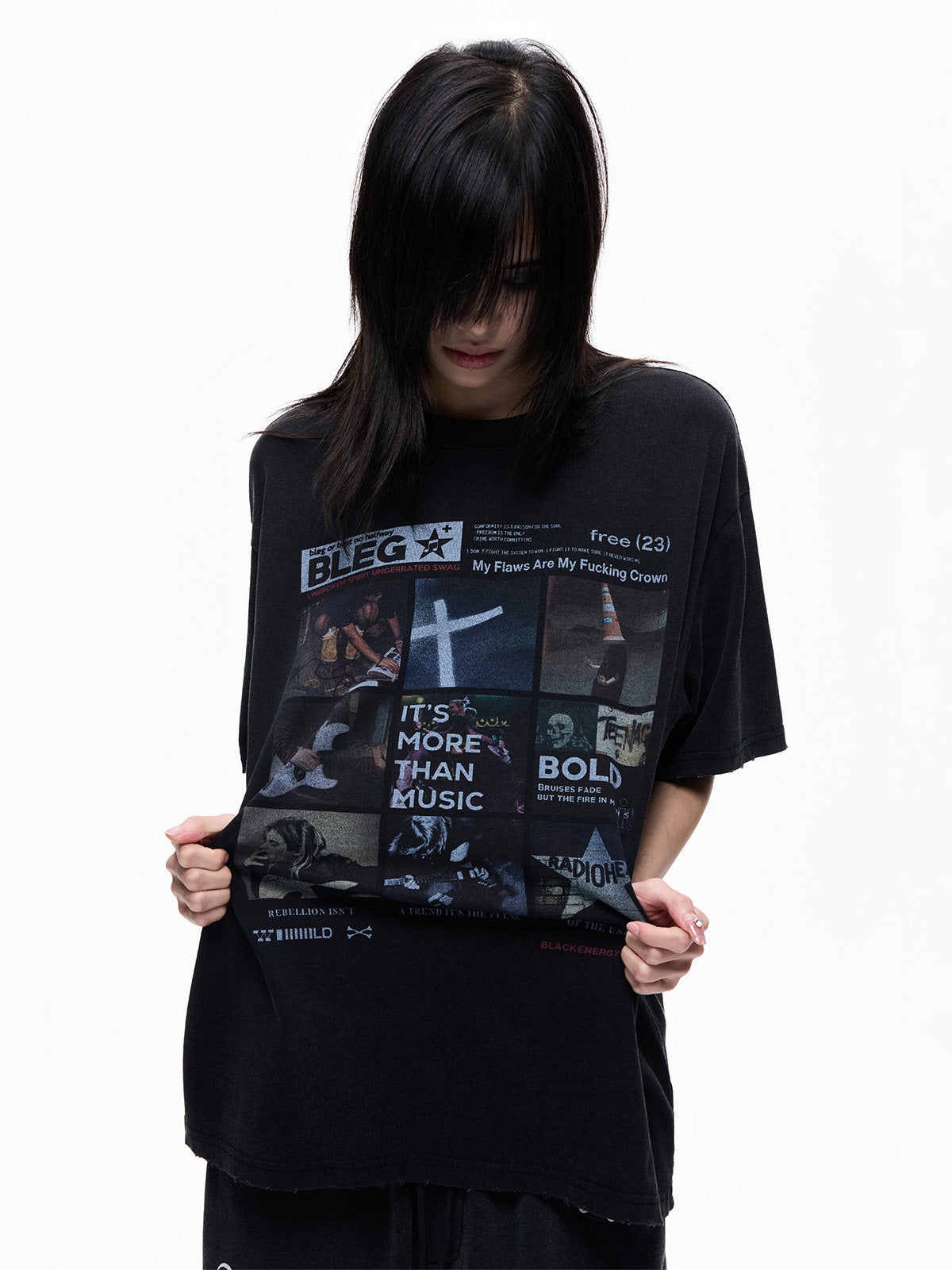 Oversize Collage Graphic Print Short Sleeve T-Shirt WN27370