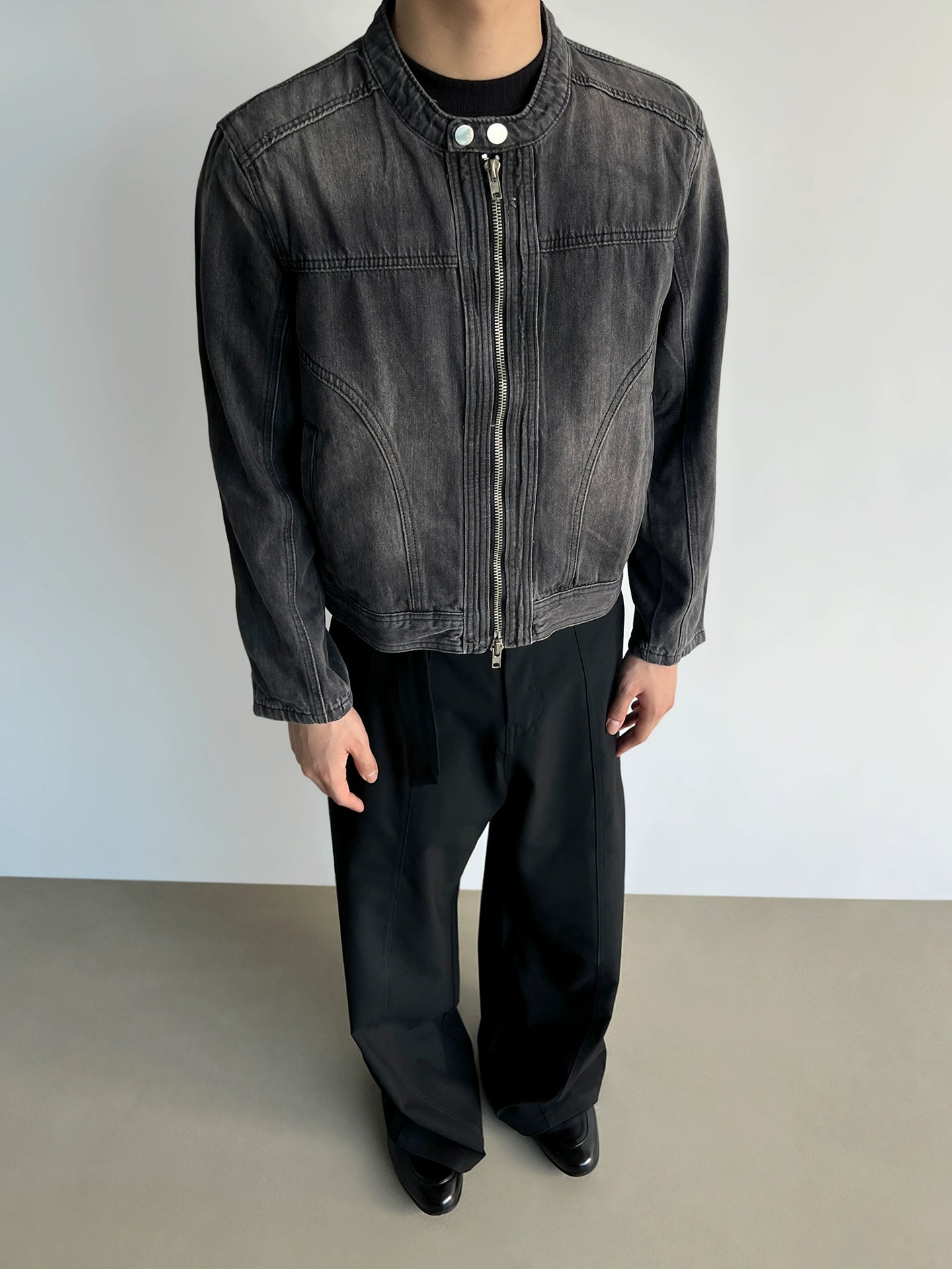 Rivet Washed Short Ziiper Denim Jacket WN21413