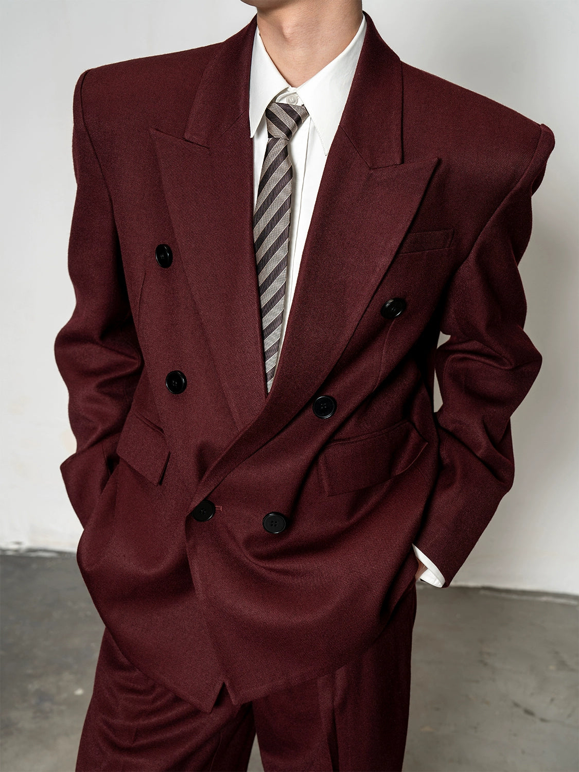 Wide Shoulder Tailored Jacket & Trousers Setup WN20881