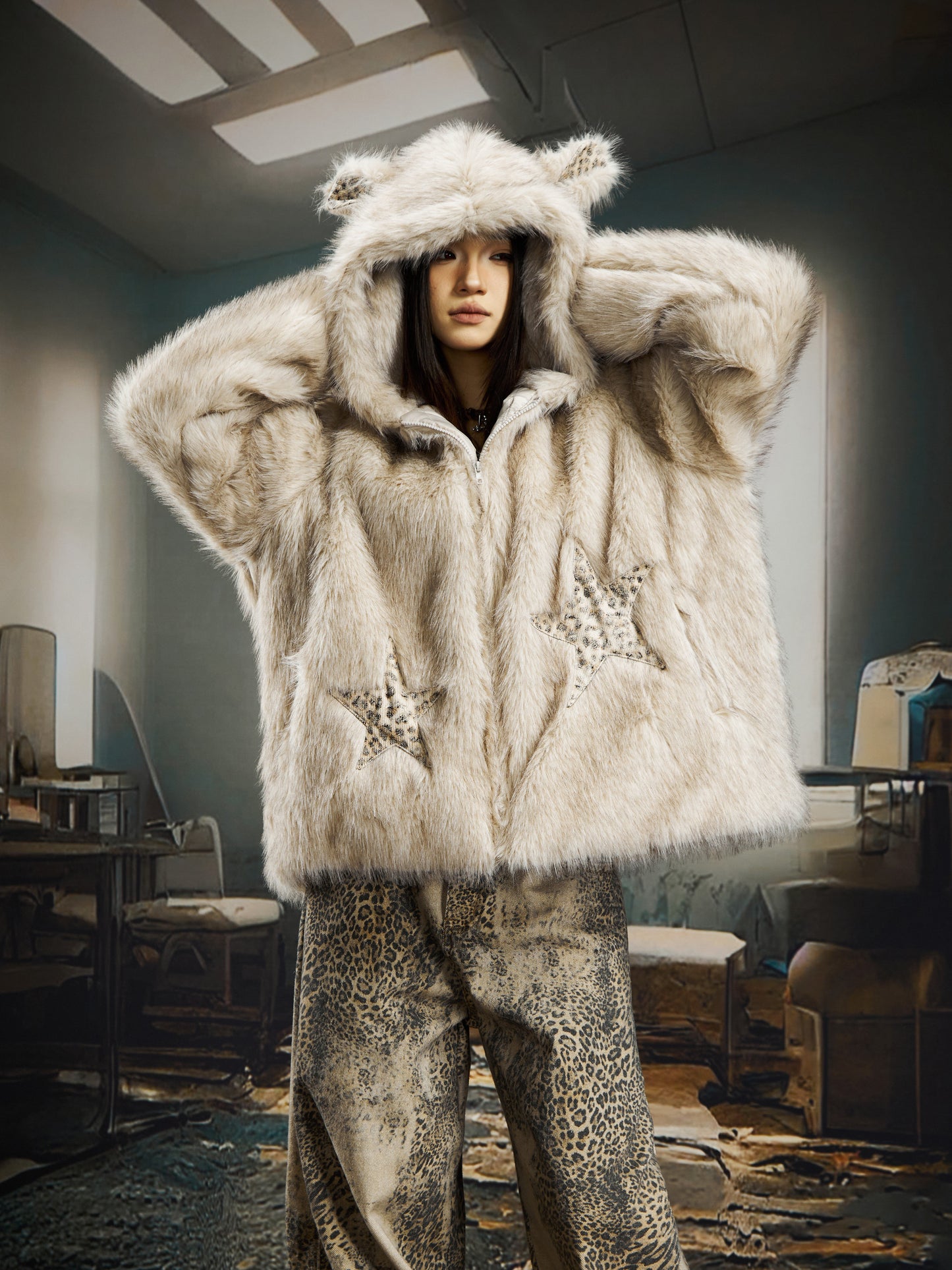 Fake Fur Ear Detail Star Hooded Puffer Jacket & Leopard Print Fake Fur Trim Halter Tank Top & Fake Fur Star Short Pants Setup WN22785