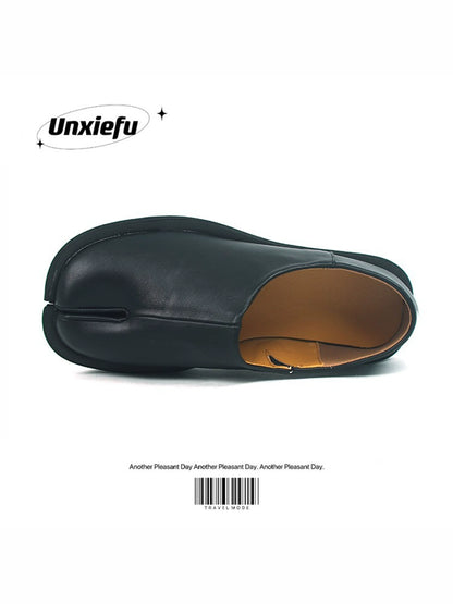 Chunky Sole Leather Tabi Slip-On Shoes WN20779