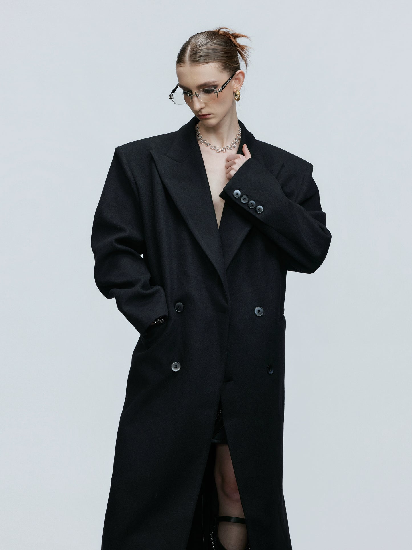 Shoulder-Pad Waist-Fitted Thick Long Trench Coat WN21737