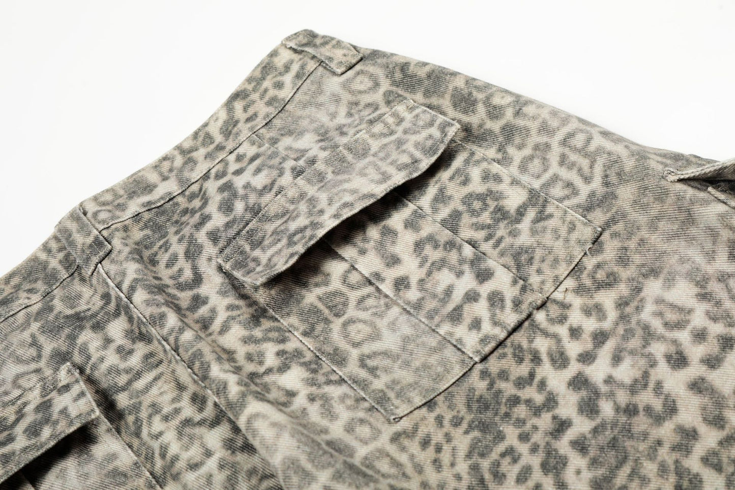 Leopard Multi-Pocket Wide Leg Cargo Pants WN26113