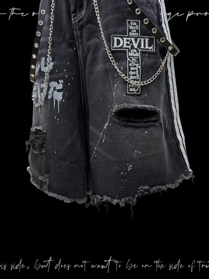 Paint Stripe Damage Denim Half Jeans & Skull Belt & Cross Belt & Belt Chain WN23784