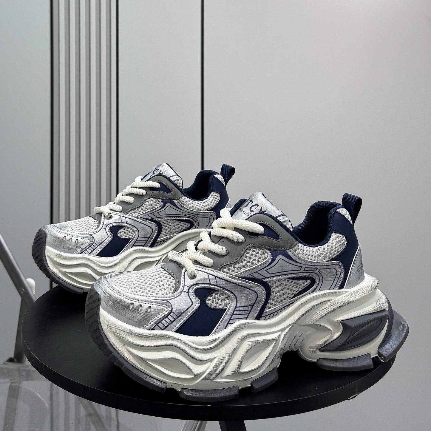 Color Block Chunky Sneakers WN24692