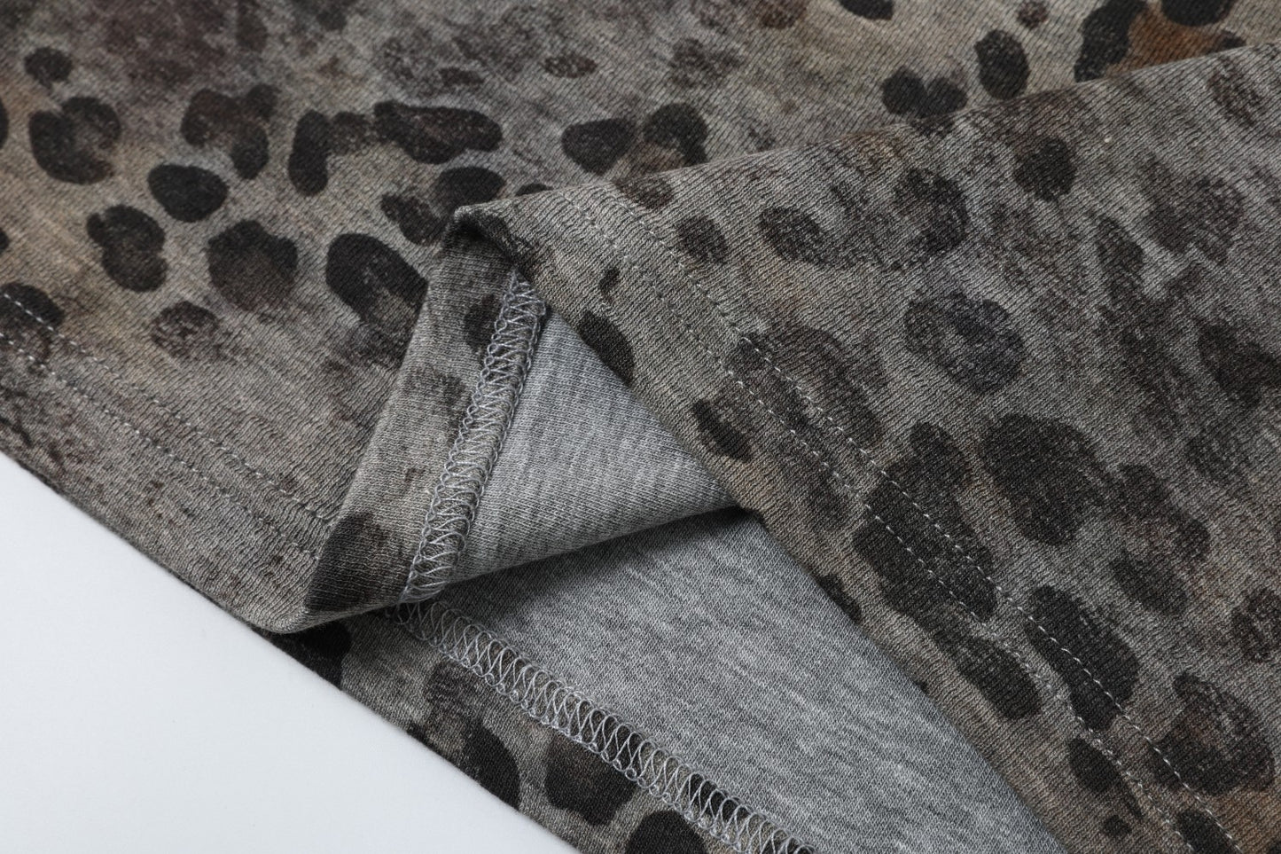 Leopard Letter Print Button Placket Short Sleeve T-Shirt WN25787