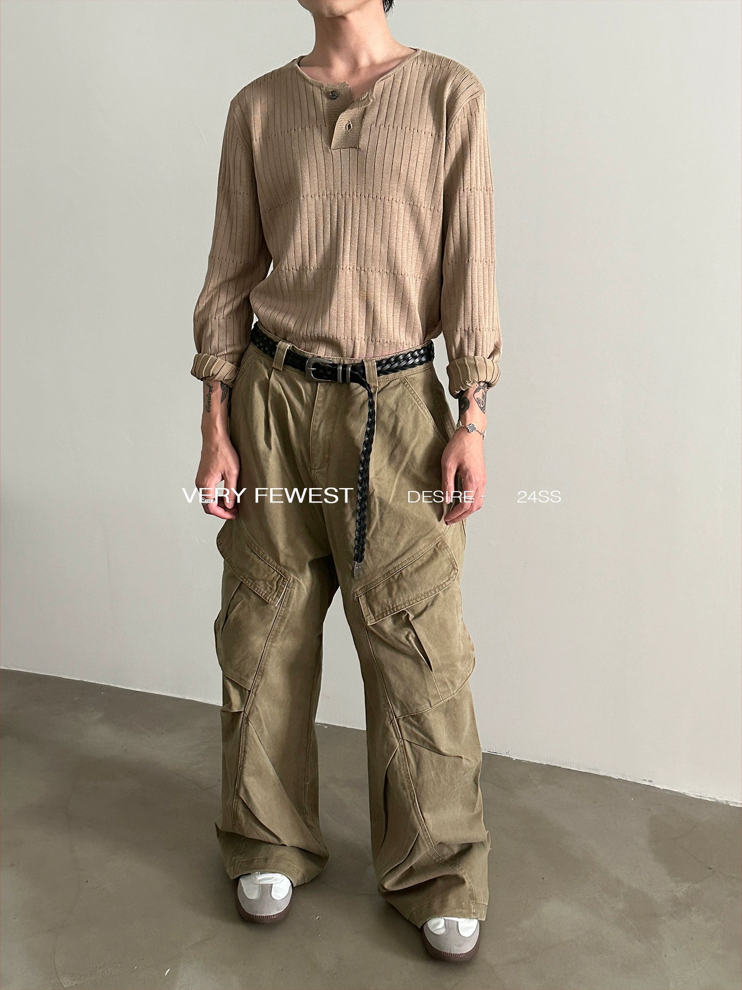 Wide-Leg Straight Cargo Pants WN8913