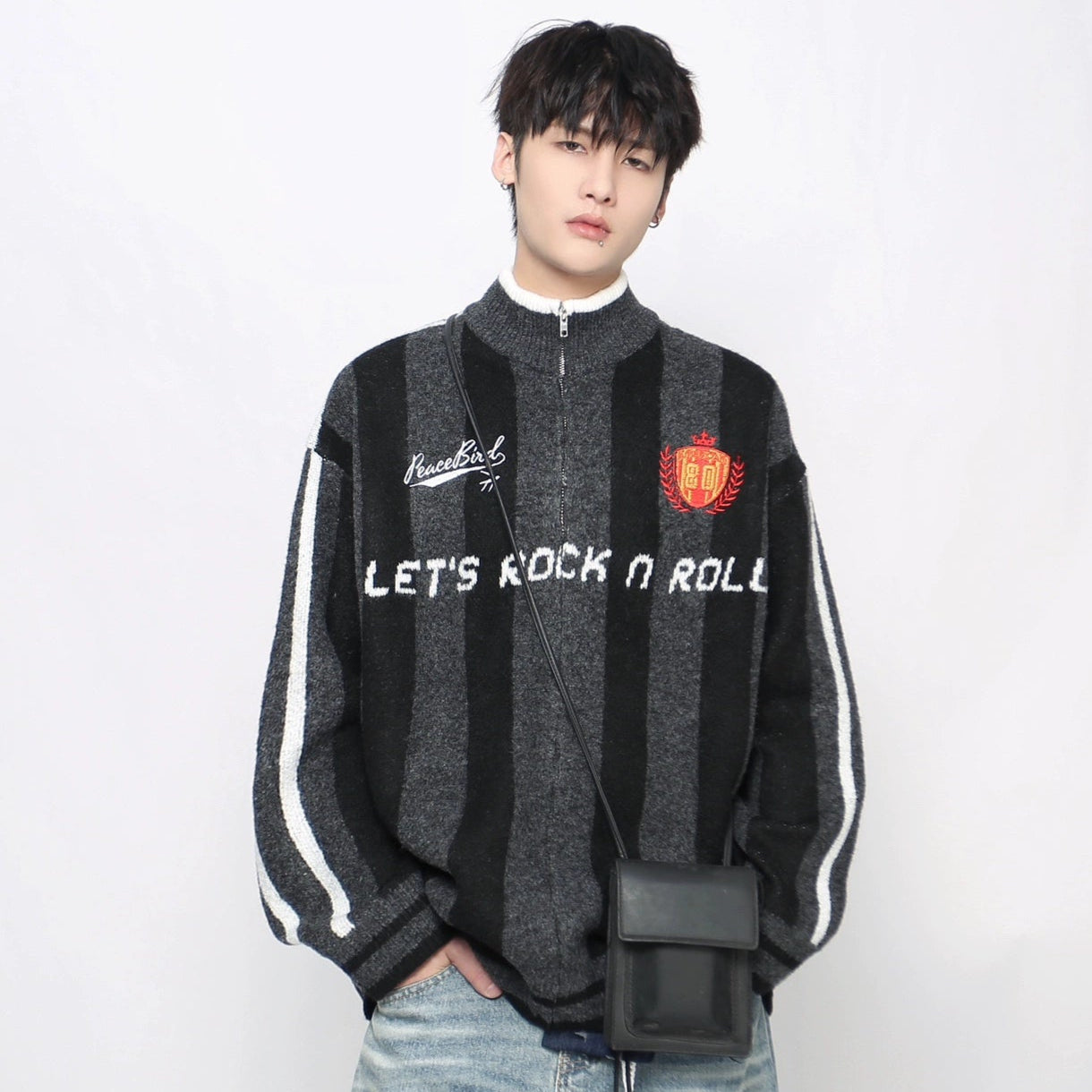 Badge Embroidery Zipper Knit Cardigan WN21050