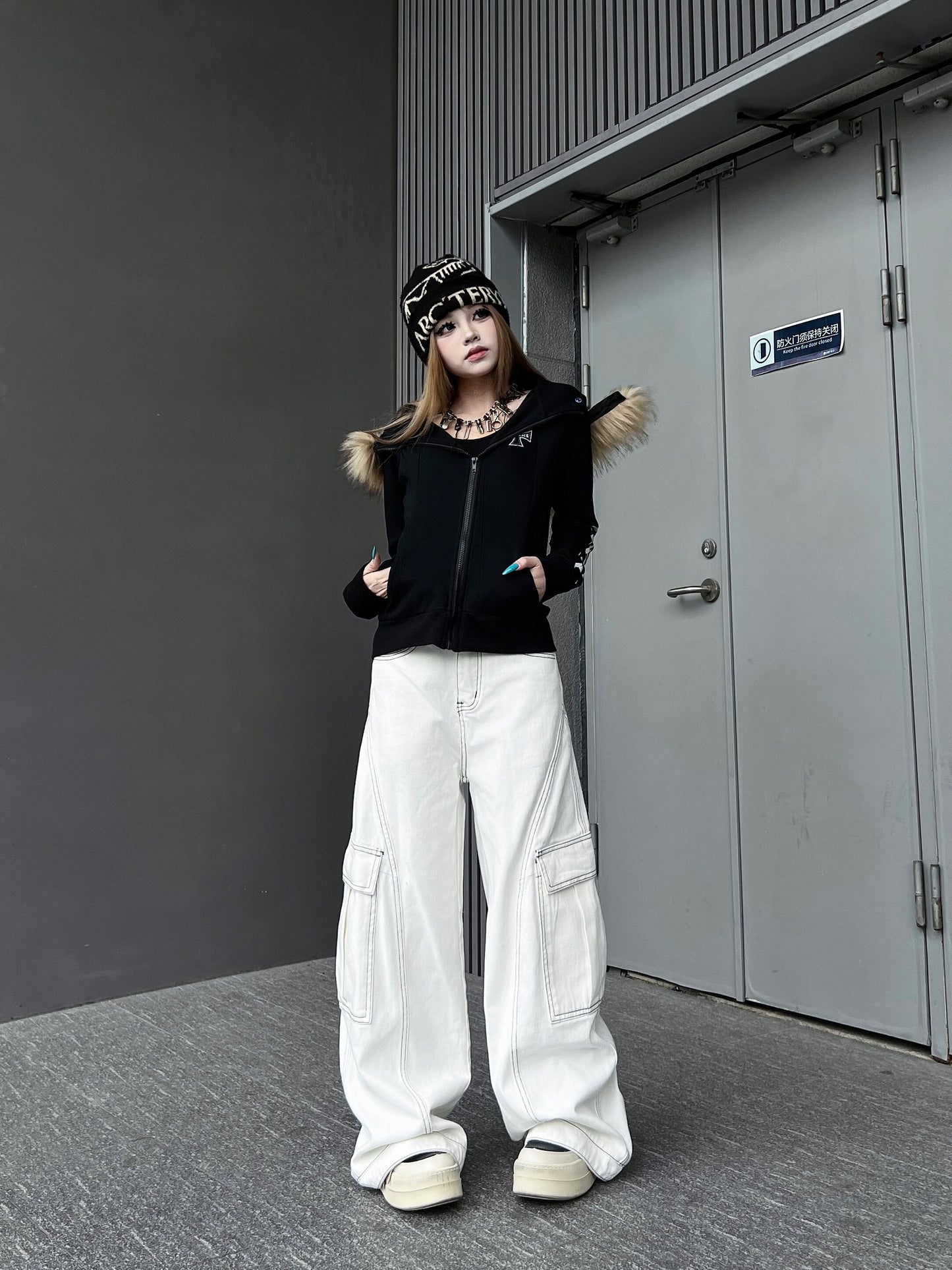 Fake Fur Collar Cross Print Hoodie WN24177