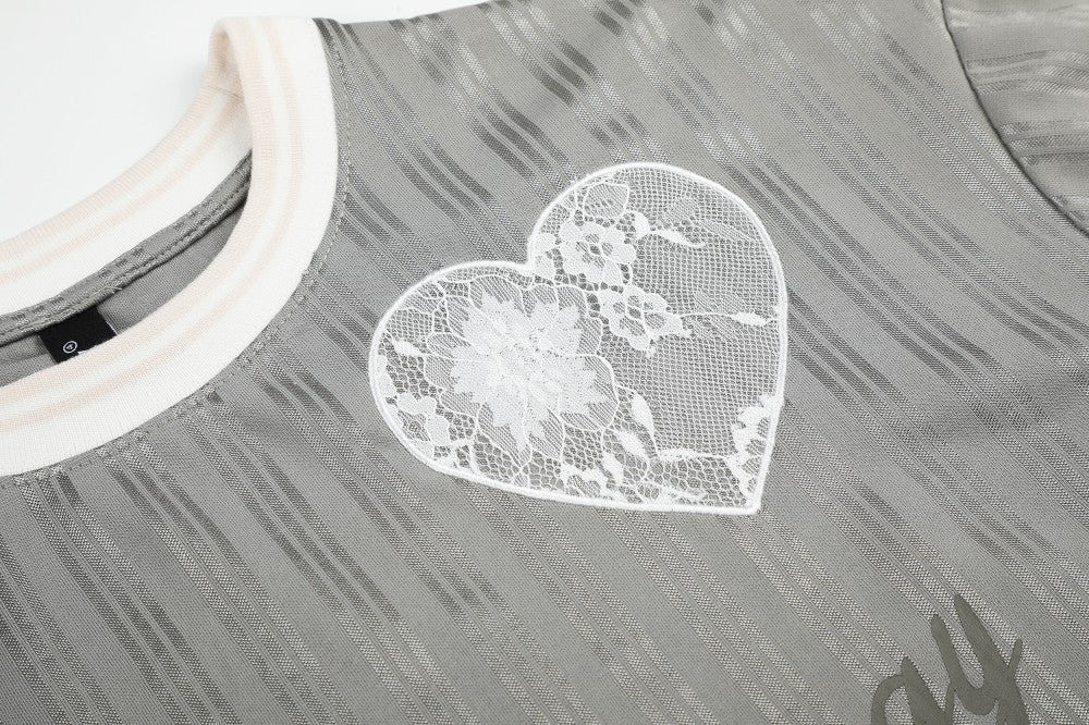 Heart Patch Letter Graphic Long Sleeve T-Shirt WN28098