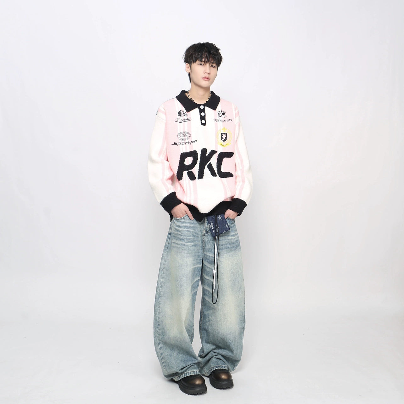 Badge Embroidery Polo Collar Knit Sweater WN21045