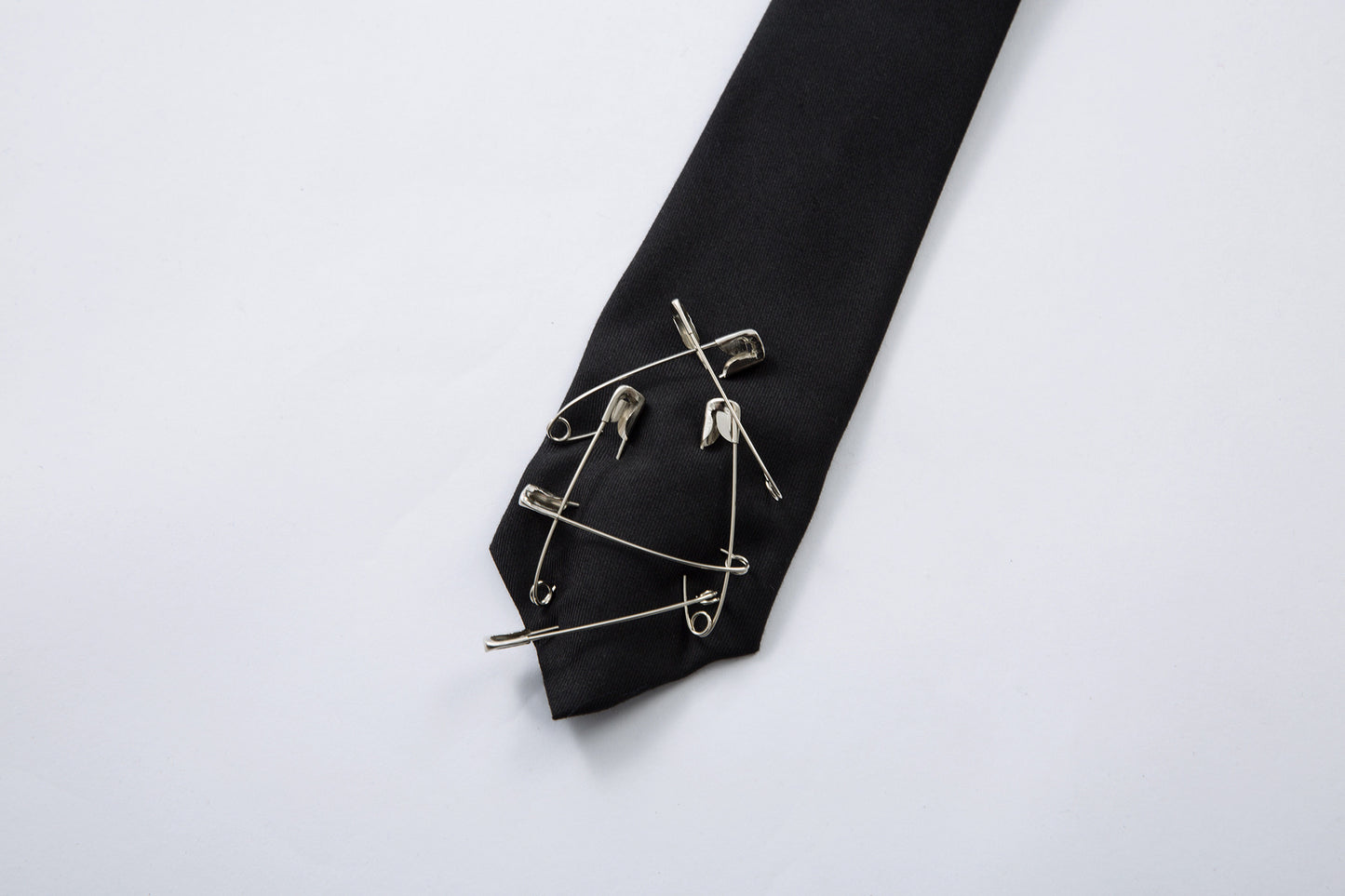 Pin Design Tie WN15563