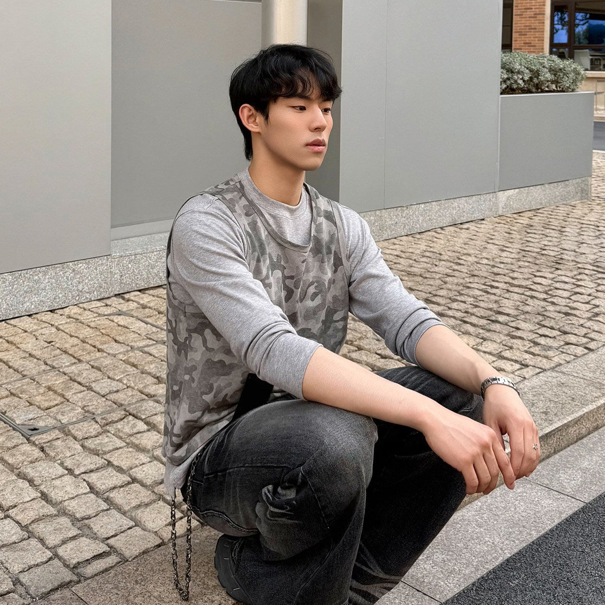 Camouflage Fake Layered Long Sleeve T-Shirt WN25000