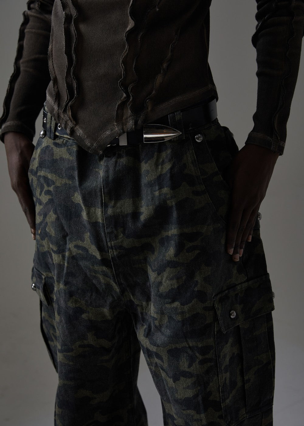 Camouflage Cargo Pocket Wide Leg Denim Jeans WN28009