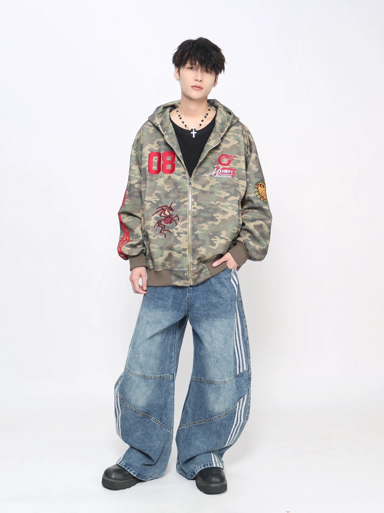 Camouflage Embroidery Zipper Hoodie WN21031